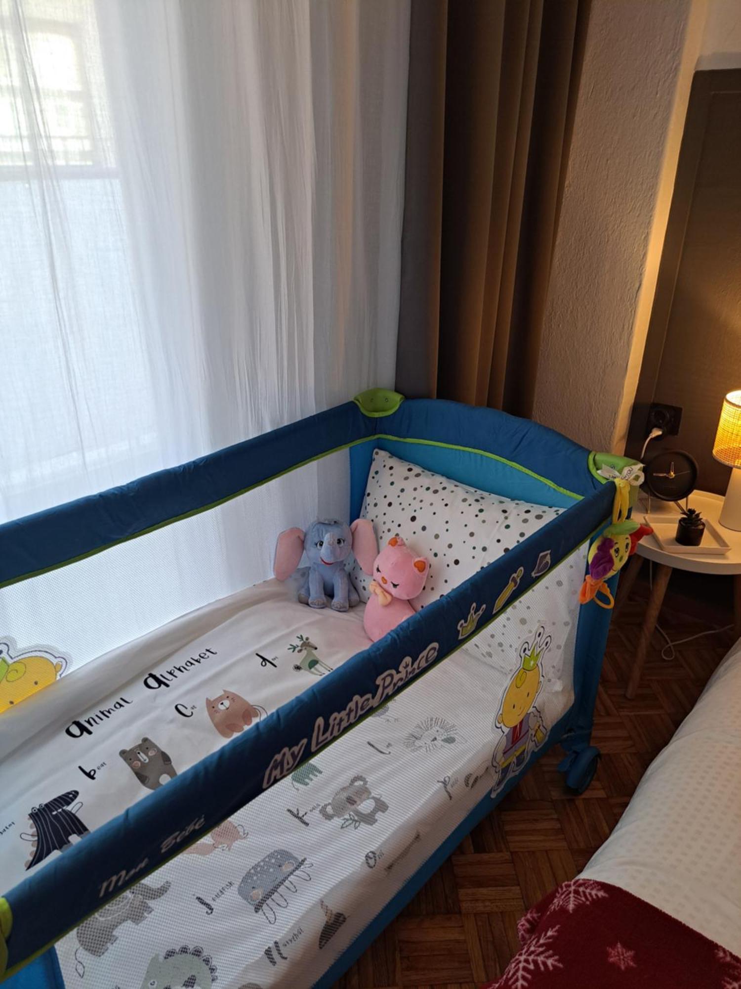 Stylish City Center Apartment Серес Екстериор снимка